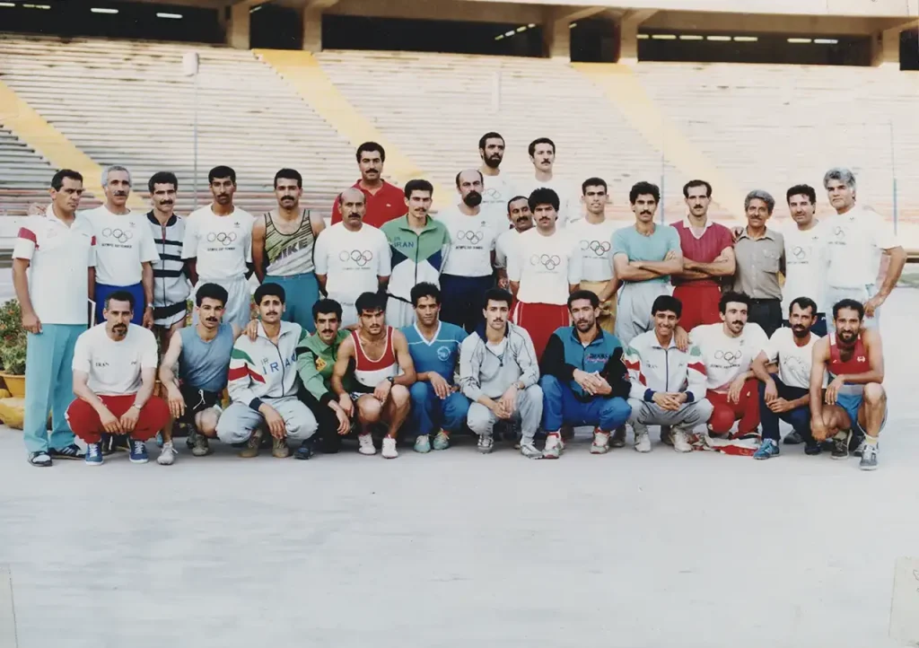 Manuchehr Shamshiri, Iran’s Track & Field Coach and Talent-Maker Legend - منوچهر شمشیری مربی و اسطوره پرور رشته دو میدانی ایران در کنار شاگردانش