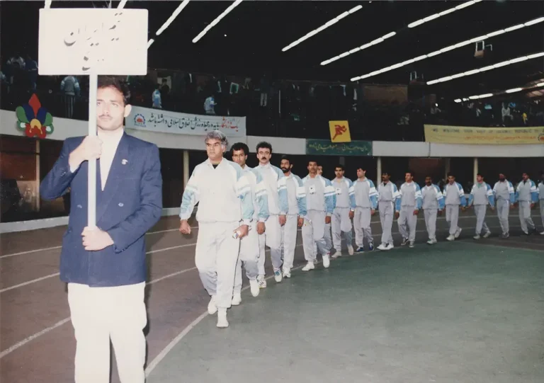 Manuchehr Shamshiri, Iran’s Track & Field Coach and Talent-Maker Legend - منوچهر شمشیری مربی و اسطوره پرور رشته دو میدانی ایران در کنار شاگردانش